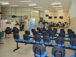 detran sala vazia