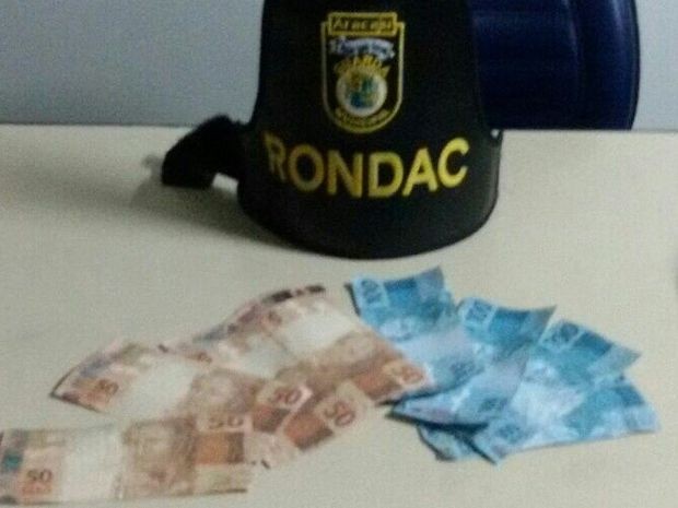 dinheiro falso
