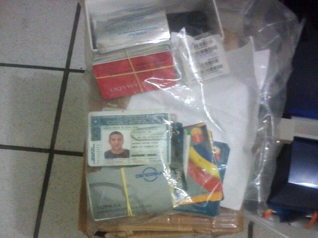 documentos falsificados