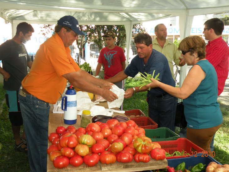 feira agricultor familiar