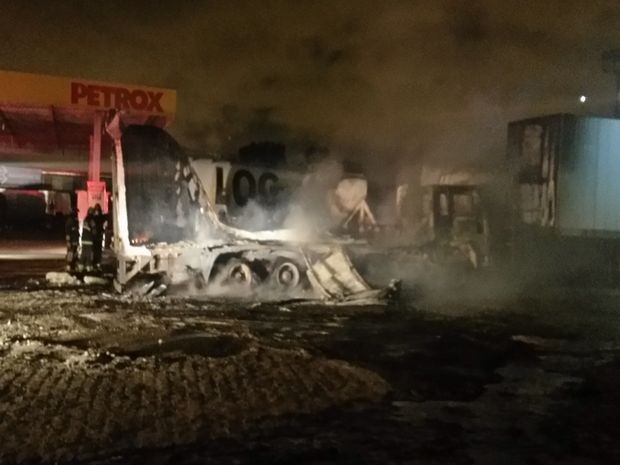 fogo em posto de combustiveis