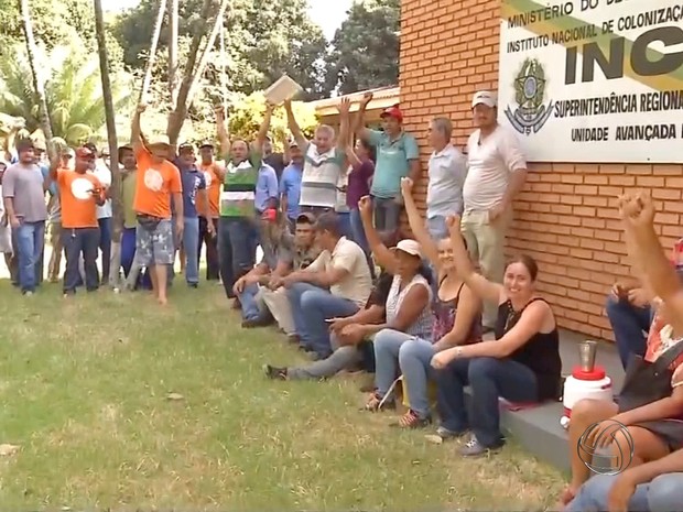 manifestantes rurais Incra