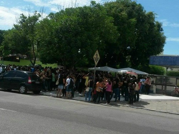 manifestação ilegal