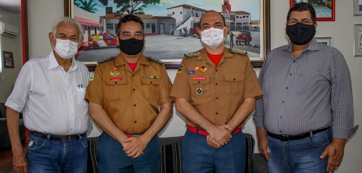 militares