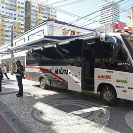 policia centro comercial