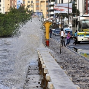 ressaca do mar aracaju