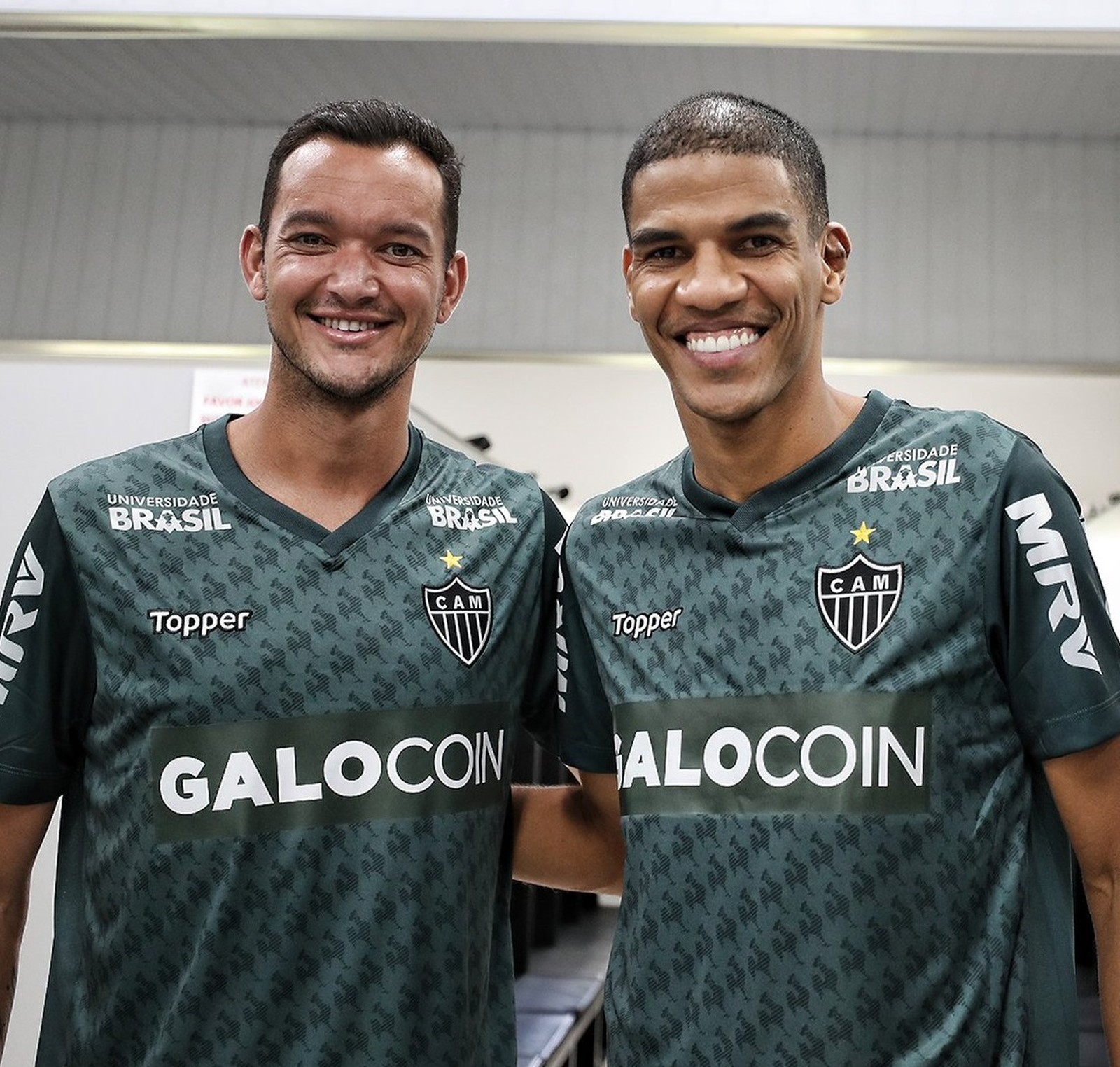 rever e leo silva