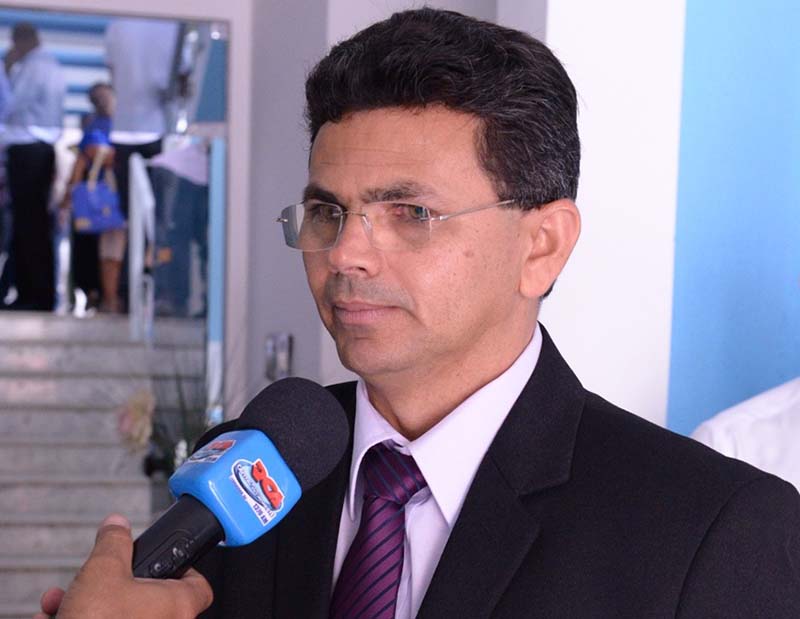 valmir francisquinho reduz salario